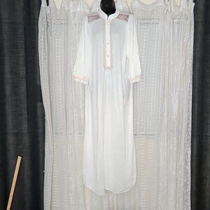 Vintage White Maxi Length Night Gown House Coat With Lace Trim SzXL